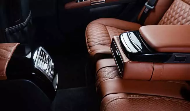 Private transfer vehicle for Vancouver cruise ship passengers