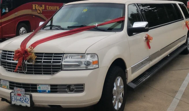 Affordable Wedding Limo Vancouver Rental Prices